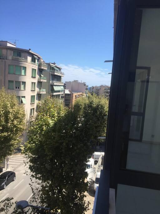 Meuble. Proche Et Centre * Nizza